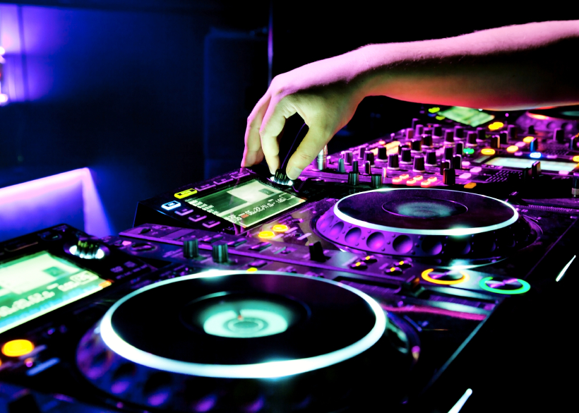 DJ animateur party de bureau
